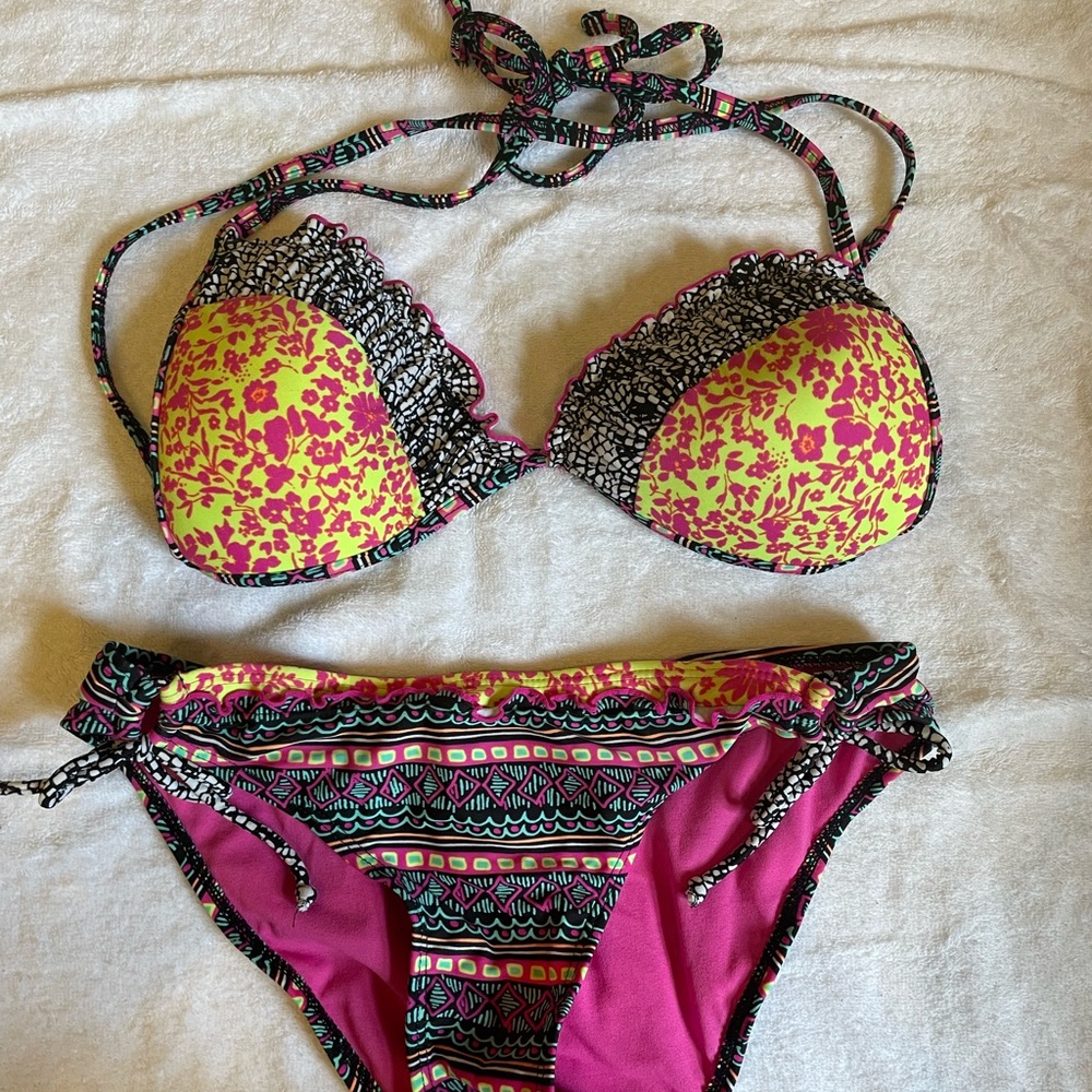Swim suit